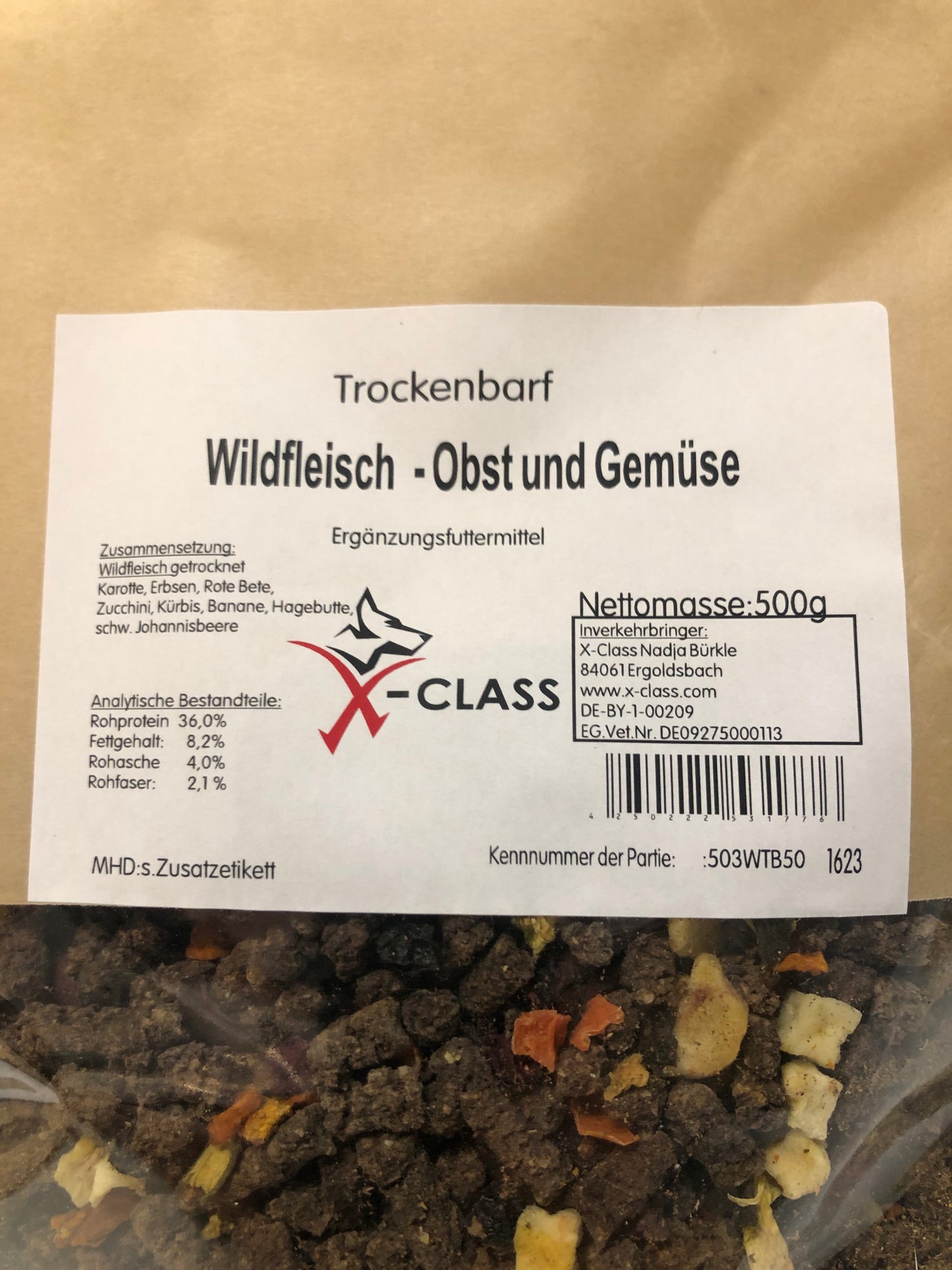 Trockenbarf mit Wild, Obst und Gemüse